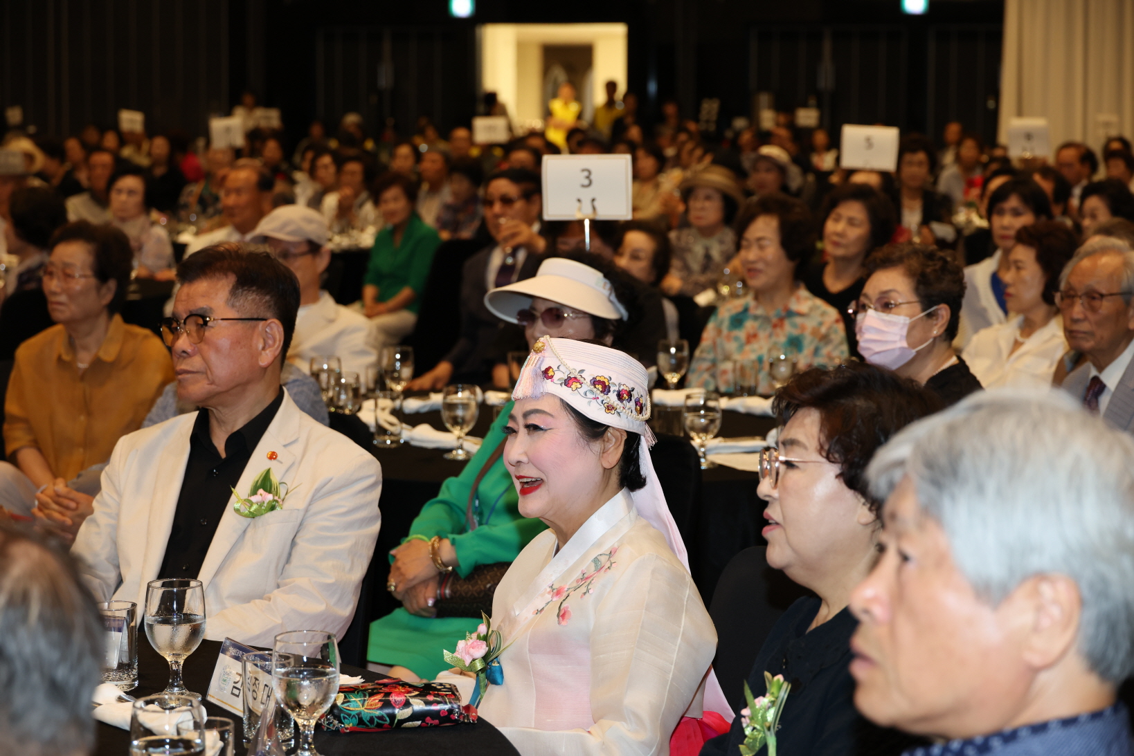 '제44기 경헌실버아카데미 수료식 및 25주년 기념식'